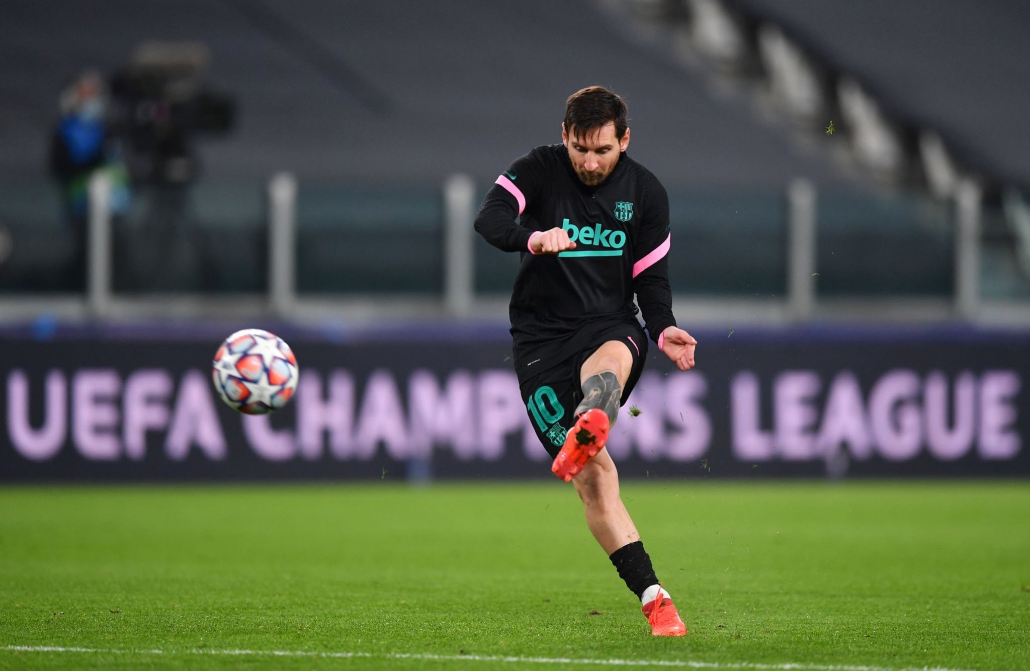 为球队解围 为球队解围