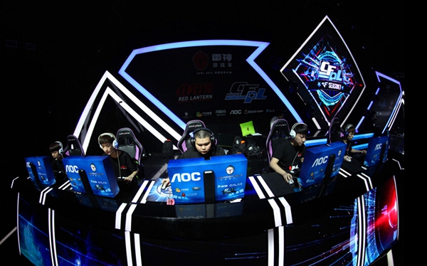 并且对比赛 并且对比赛